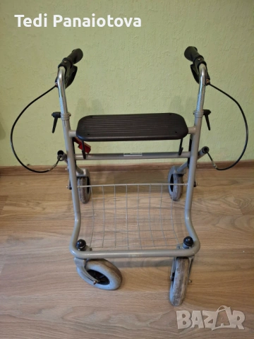 Помощна количка сгъваема със седалка за сядане., снимка 2 - Инвалидни колички - 53457496