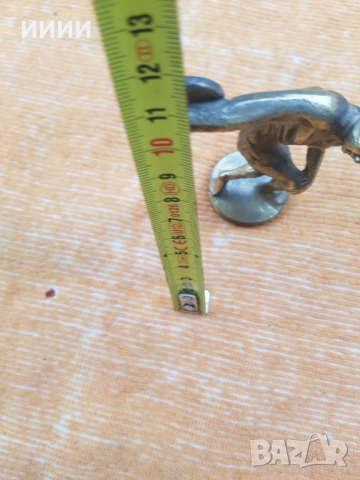 Бронзова пластика статуетка дискохвъргач, снимка 4 - Антикварни и старинни предмети - 52550744