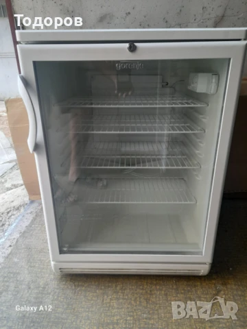 хладилна витрина Gorenje RV 1606 K, 157 l
