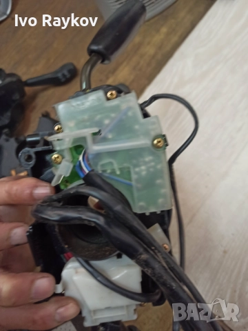 Лост на мигачите и чистачки за Mazda 323 , Demio , 175026 , снимка 8 - Части - 52028818