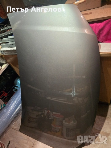 Преден капак за Фолцваген Туаран 2009г