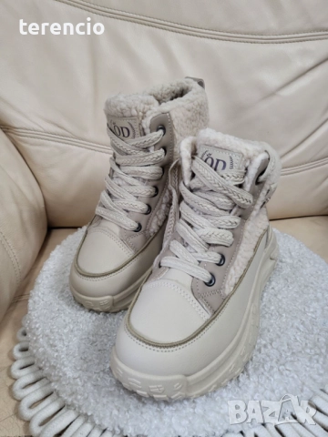 Нови боти - беж, снимка 2 - Дамски боти - 52040077