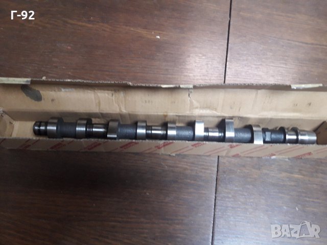 13501-67010**NEU**TOYOTA**3.0D*1KZJ-E**LAND CRUISER**Разпределителен вал  ** 05.1993-07.2009, снимка 2 - Части - 33768470