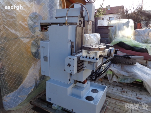 Фреза универсална за метал чешка TOS FN20, снимка 3 - Стругове - 52813354