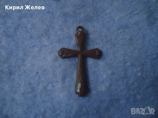 СТАРО ПАТИНИРАНО МЕДНО-БРОНЗОВО КРЪСТЧЕ МАЙСТОРСКО 20647, снимка 4 - Антикварни и старинни предмети - 36950735