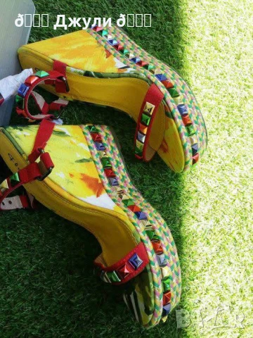 Красиви сандали с камъни, по модел на Valentino, снимка 6 - Сандали - 51126970