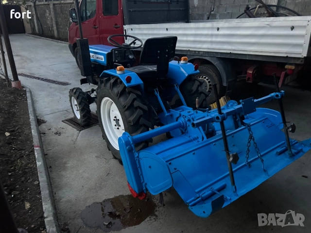 Тракторче в перфектно състояние готово да работи в коплект плук и фреза, снимка 3 - Други инструменти - 52588964