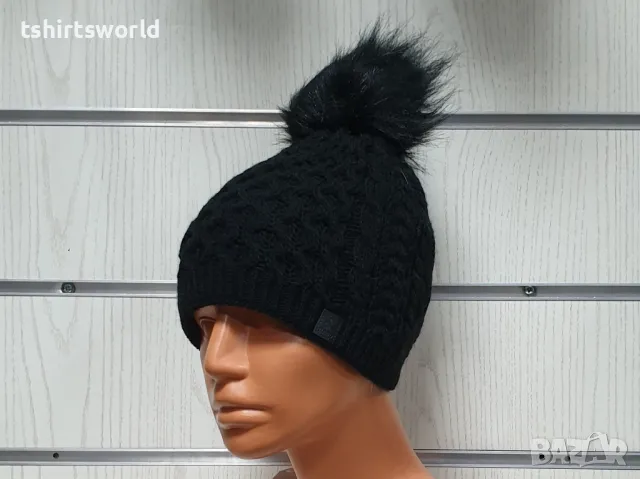 Нова дамска плетена шапка с помпон/пух в черен цвят, снимка 5 - Шапки - 48208918