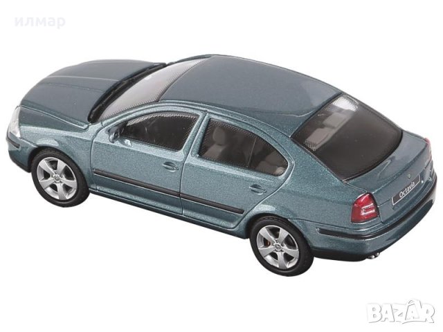 Skoda Octavia 2004 -Колекционерски модел в мащаб: 1:43, снимка 3 - Аксесоари и консумативи - 34958238