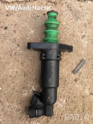 Долна помпа съединител за Голф 4 Ауди А3 Сеат Шкода Бора VW Golf 4 Audi A3 Seat Skoda 1J0721261D, снимка 2 - Части - 49363621