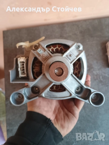 Двигател за пералня AEG Zanussi, Electrolux, Hotpoint/Ariston и Privileg. , снимка 3 - Перални - 53379659