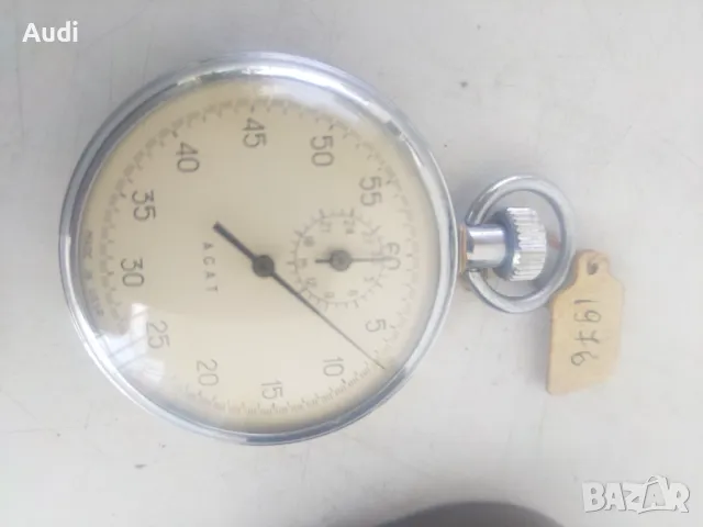 Съветски хронометър AGAT 1976г. Сделано в СССР Комплект с оригинална кутийка. , снимка 2 - Антикварни и старинни предмети - 50271023