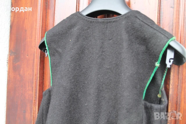 Вълнен сукман от народна носия , снимка 9 - Антикварни и старинни предмети - 50496606