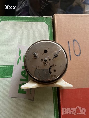 Ретро часовник  будилник Ереван CCCP, снимка 2 - Антикварни и старинни предмети - 43557555