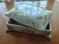 Антика ювелирна порцеланова кутия за бижута, снимка 1