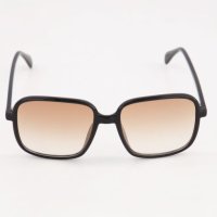 Оригинални дамски слънчеви очила Guess -47%, снимка 3 - Слънчеви и диоптрични очила - 40755424