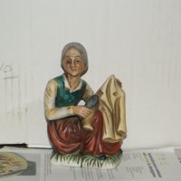 продавам керамична фигура , снимка 1 - Антикварни и старинни предмети - 40648679