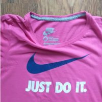 Nike - страхотна дамска тениска, снимка 1 - Тениски - 33152376