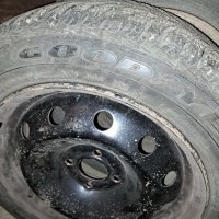 Зимни гуми с джанти за Рено , снимка 1 - Гуми и джанти - 43545379