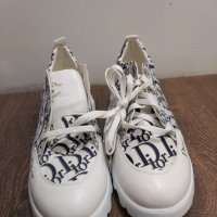 Обувки Dior, снимка 2 - Дамски ежедневни обувки - 40619391