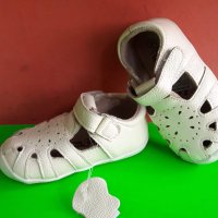 Английски детски сандали естествена кожа-Happy bee, снимка 2 - Детски сандали и чехли - 32972230