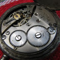 Швейцарски джобен часовник , снимка 4 - Антикварни и старинни предмети - 28424402