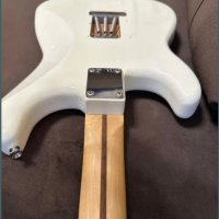 Китара Fender Stratocaster, снимка 7 - Китари - 42962644