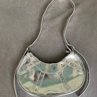 Сребърна чанта тип Баленсиага balenciaga , снимка 1 - Чанти - 42933581