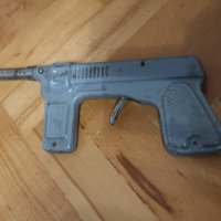 Соц.ламаринена играчка пистолет, снимка 1 - Колекции - 43716526