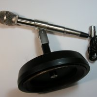 Професионална микрофонна стойка AKG - St305 , снимка 5 - Други - 39814339