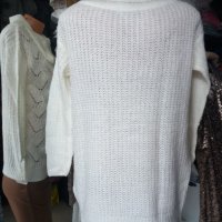 ИЗКЛЮЧИТЕЛНО КРАСИВА бяла блуза едро плетиво с широка яка, снимка 4 - Блузи с дълъг ръкав и пуловери - 39390791