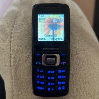 Мобилен телефон Samsung с копчета, снимка 1 - Samsung - 43728851