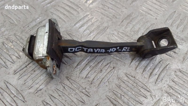 Стопер врата Skoda Octavia 2010г.(заден ляв), снимка 1
