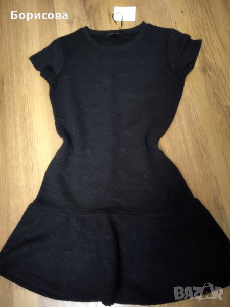 Малка черна рокля, снимка 1