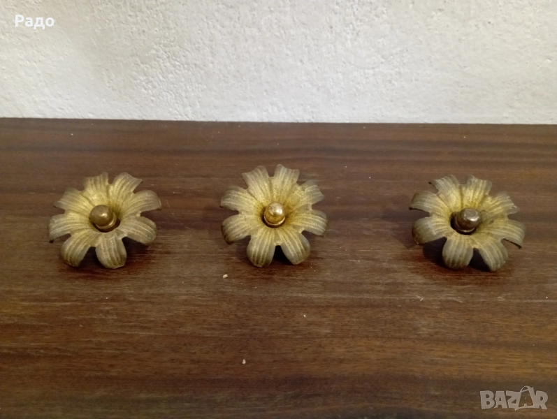 Три броя месингови цветя - орнаменти месинг, снимка 1