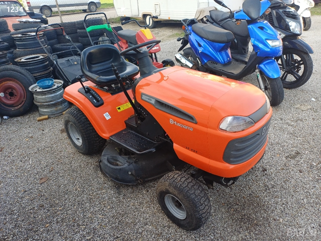 Тракторна косачка HUSQVARNA LT131, снимка 1