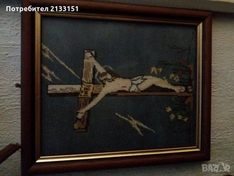 Продавам гоблен "Исус на кръста" нов рамкиран с антирефлексно стъкло., снимка 1