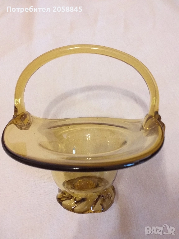 Красива стъклена кошничка , снимка 1