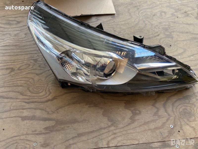 Десен фар за Toyota Verso 13-16., снимка 1