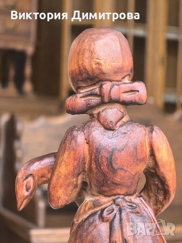 Дървена фигура " Момичето с гъска" , снимка 7 - Декорация за дома - 53599462