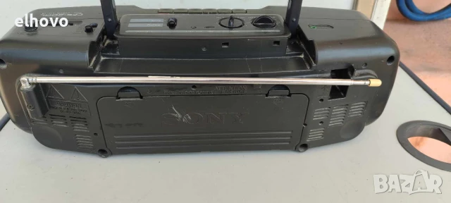 Радиокасетофон SONY CFS-200L, снимка 6 - Радиокасетофони, транзистори - 50558641