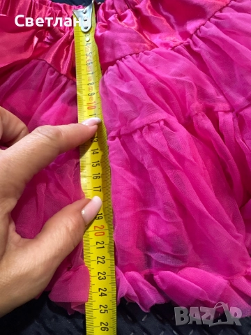 Пола 4-5 години, снимка 5 - Детски рокли и поли - 51943721