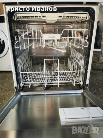 Съдомиялна Miele 60см, снимка 3 - Съдомиялни - 50967325