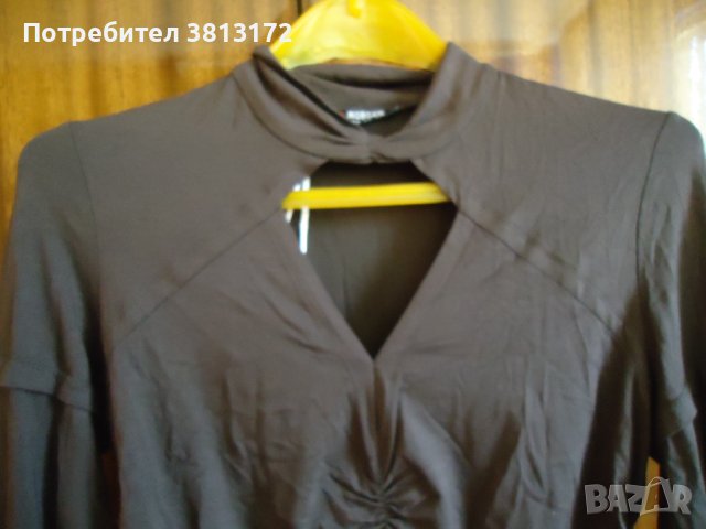 нова трикотажна блуза