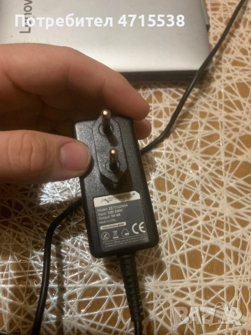 Мини Лаптоп-Таблет Lenovo MIIX 310-10ICR, снимка 12 - Таблети - 53179346