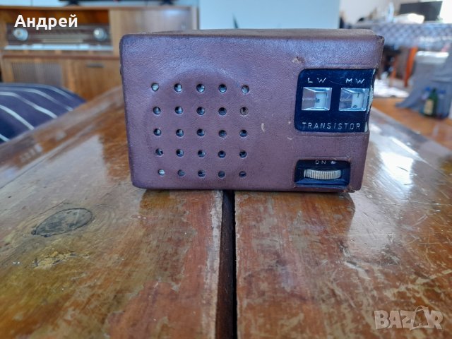 Старо радио,радиоприемник Golden Gyonne