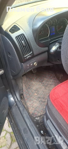 хюндаи i30 2010год., снимка 10 - Автомобили и джипове - 53170607