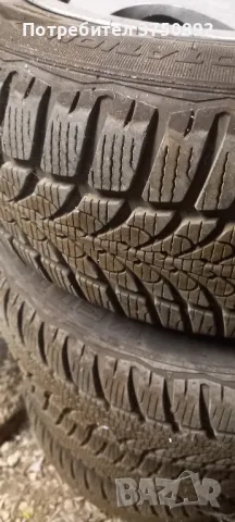 4 зимни гуми за Мерцедес с джанти и тазове. , снимка 3 - Гуми и джанти - 47737659