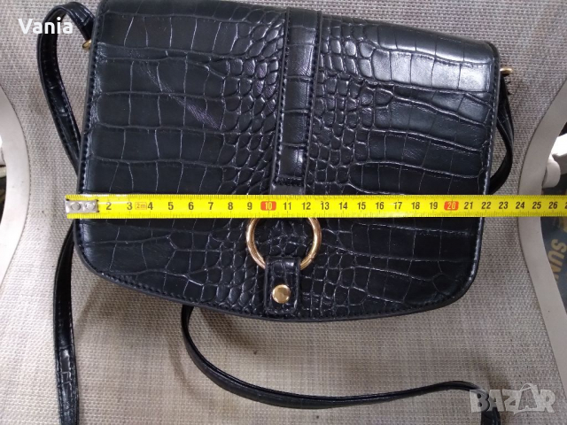 Дамска чанта , снимка 2 - Чанти - 36504750