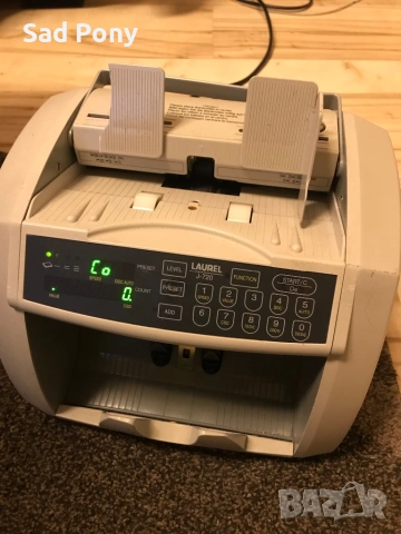 Laurel J-720 японска машина за броене на пари